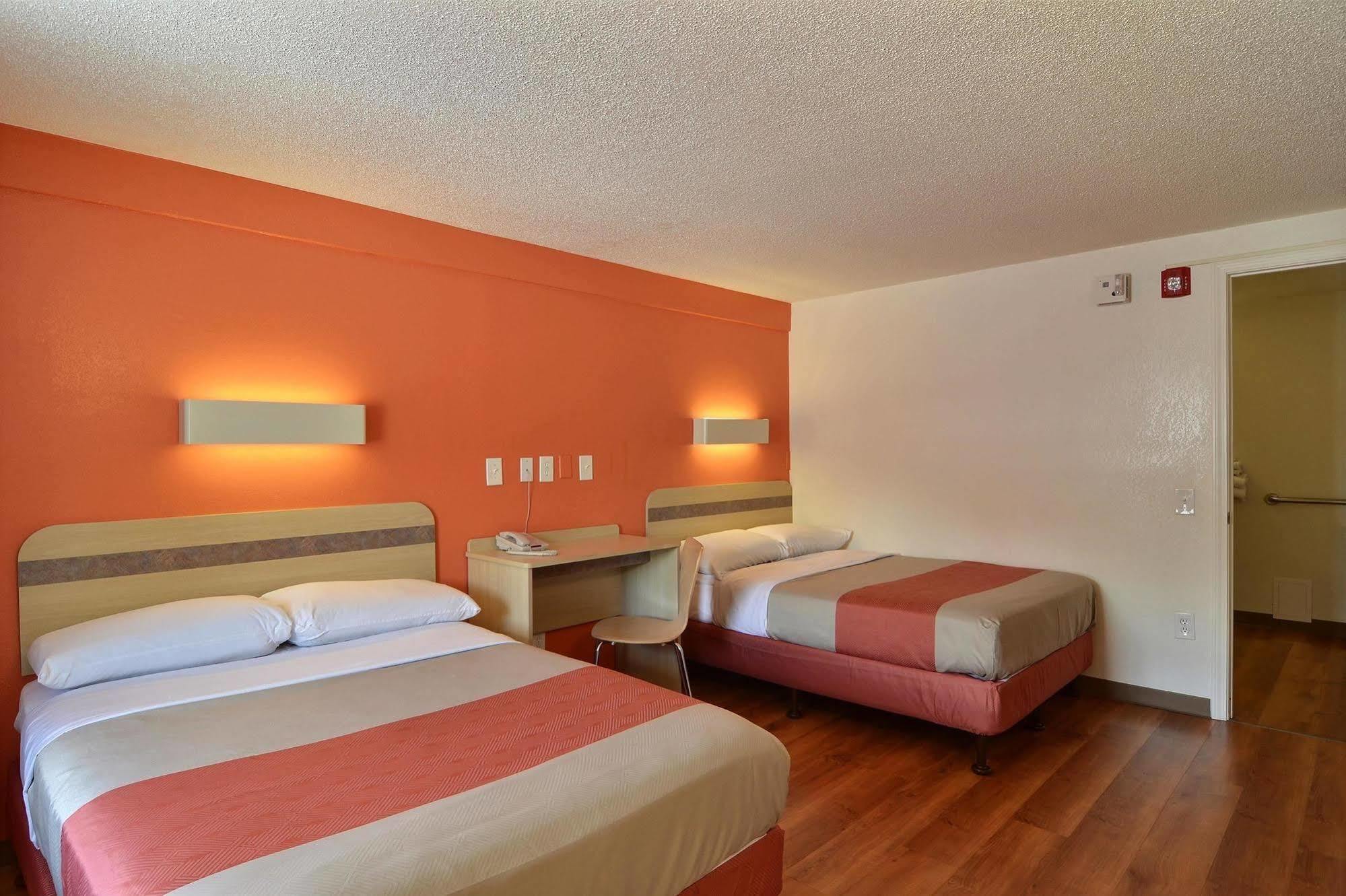 Rodeway Inn Altoona Extérieur photo